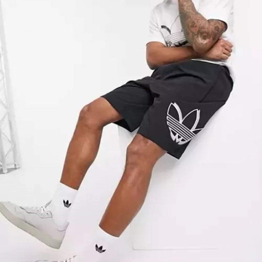Adidas Originals Shadow Trefoil Shorts